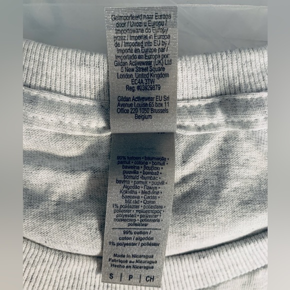 *NEW* Lt Gray There’s Some Ho Ho Ho’s In This House T-Shirt Size Small - Picture 4 of 4